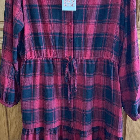 Knox Rose Festive Holiday Christmas Ruby Plaid Black V-neck Button Front Dress - Picture 6 of 11